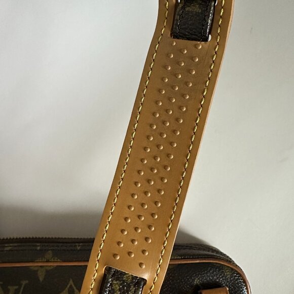 Louis Vuitton Marly vintage leather handbag - Picture 6 of 11